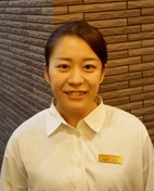 スタッフ名が入ります。